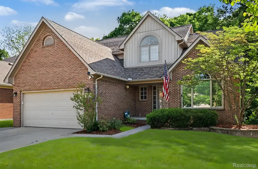 57572 Suffield Drive, Washington, MI 48094 - #3