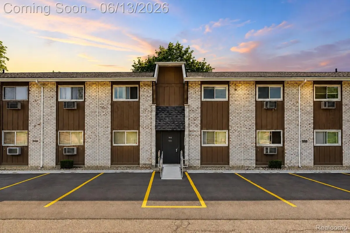 7592 Woodview Street #4, Westland, MI 48185 - #1