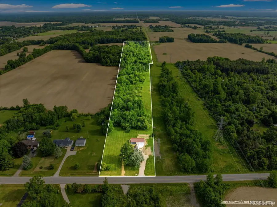 3241 E Frances Road, Clio, MI 48420 - #3