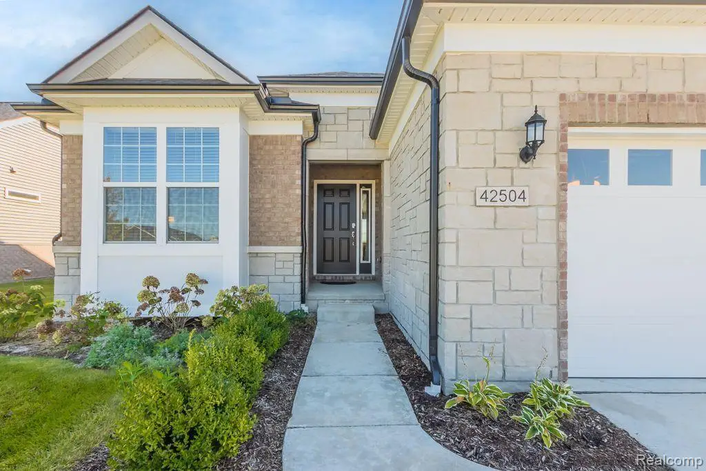 42504 Arbor Drive, Clinton, MI 48038 - #1