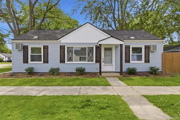 26375 Waldorf Street, Roseville, MI 48066