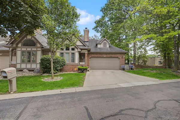 816 N Beech Daly Road, DearbornHeights, MI 48127