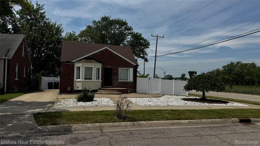13585 Rockdale Street, Detroit, MI 48223 - #2