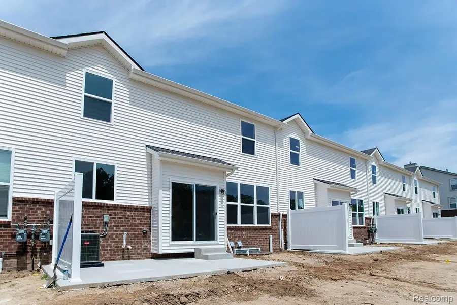 12 Grandview Circle Grandview Circle #58, White Lake, MI 48386 - #2