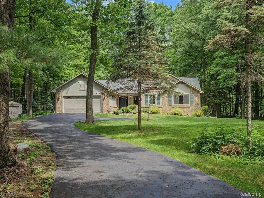 9714 Naiad Road, Clarkston, MI 48348 - #3