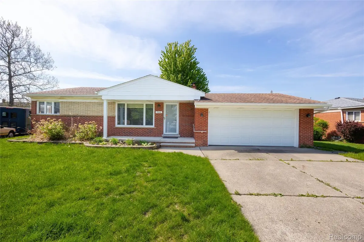 5646 Cambourne Street, Dearborn Heights, MI 48127 - #1