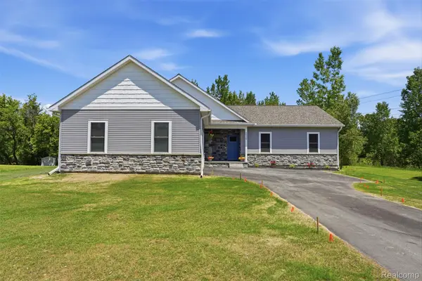 6320 Birch Meadows Lane, Fowlerville, MI 48836