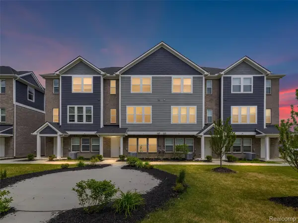 2926 Artemis Drive, Troy, MI 48085