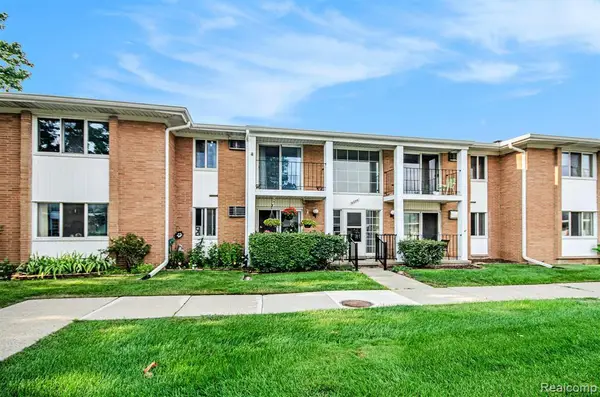 8203 Huntington Street #16, Westland, MI 48185