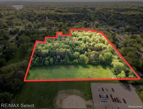 4180 N Genesee Road, Flint, MI 48506
