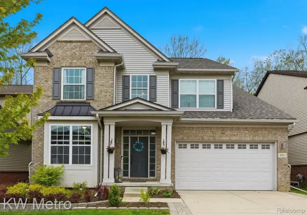 4953 W Stonegate Circle, LakeOrion, MI 48359