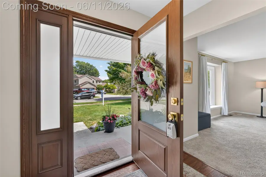 2021 Huntingdon Drive, Wixom, MI 48393 - #2
