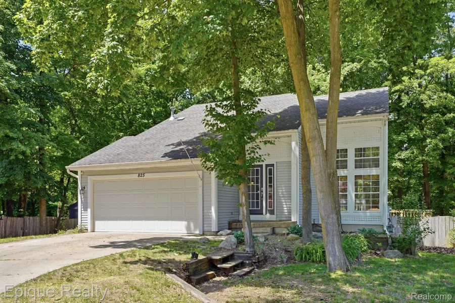 825 Summer Creek Court Se, Kentwood, MI 49508 - #3