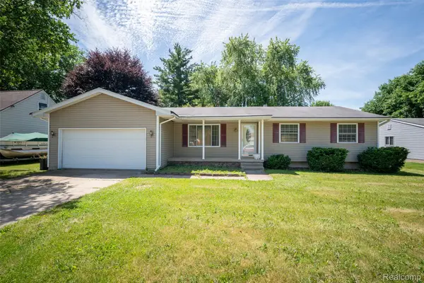 1518 Diane Drive, Flushing, MI 48433