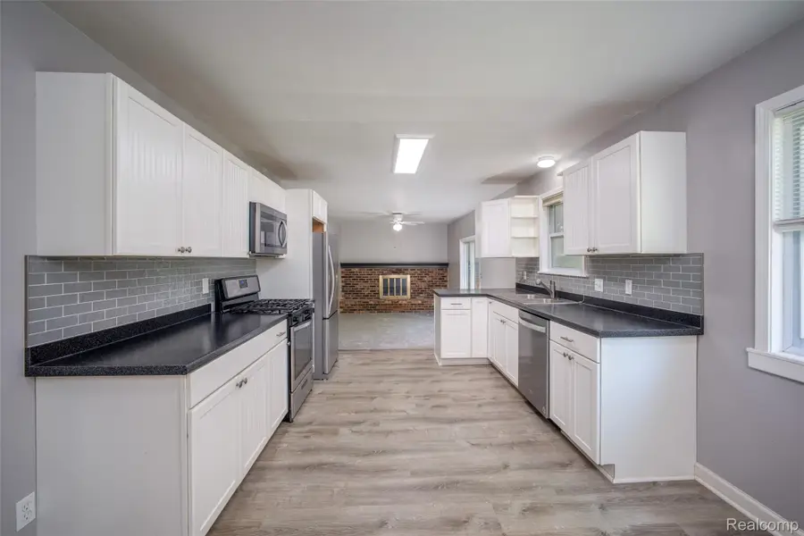1518 Diane Drive, Flushing, MI 48433 - #2