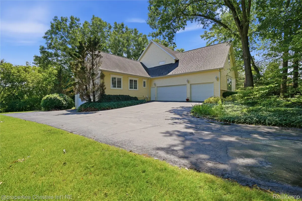 4462 Lily Drive, Howell, MI 48843 - #1