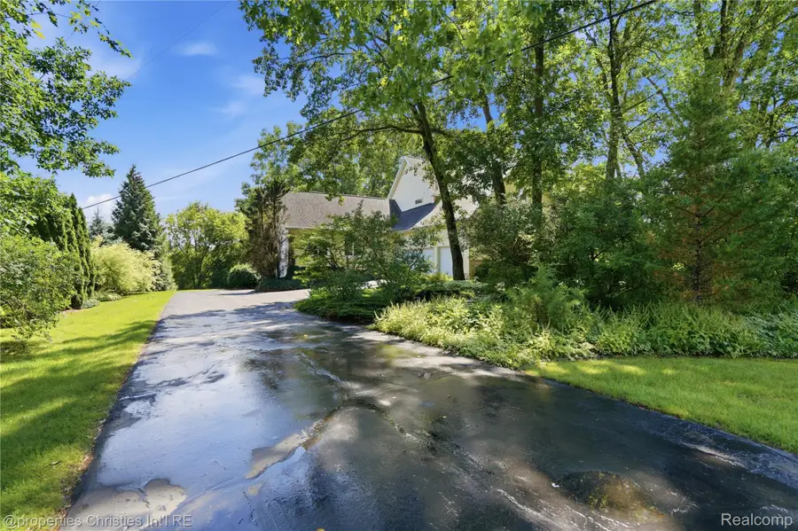4462 Lily Drive, Howell, MI 48843 - #3