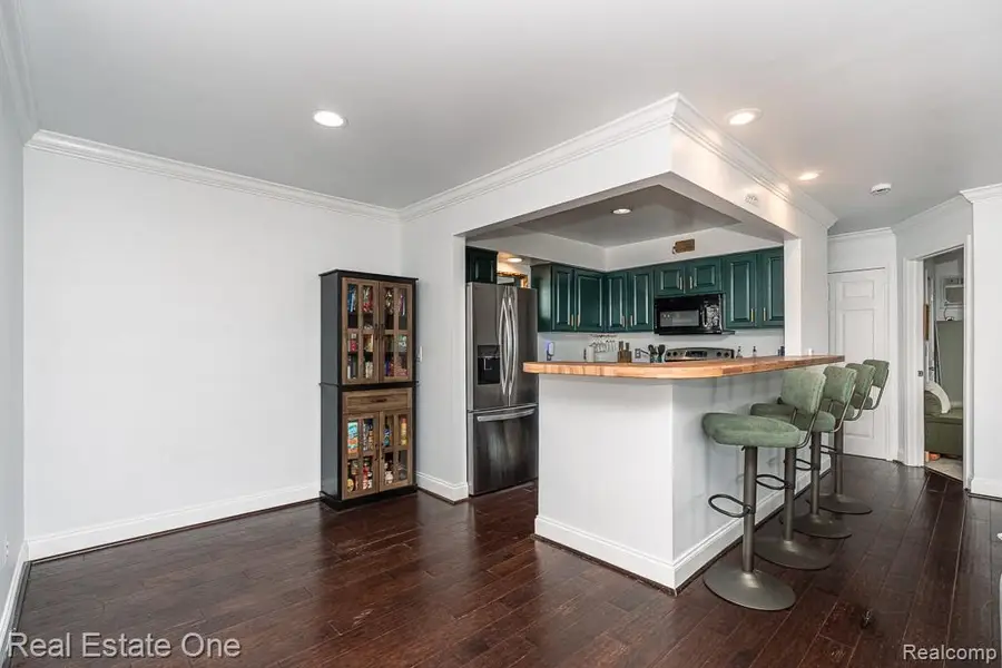 1121 Tienken Court, Rochester Hills, MI 48306 - #3