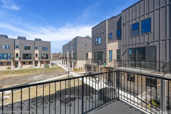 1041 Hampton Circle #43, Detroit, MI 48207