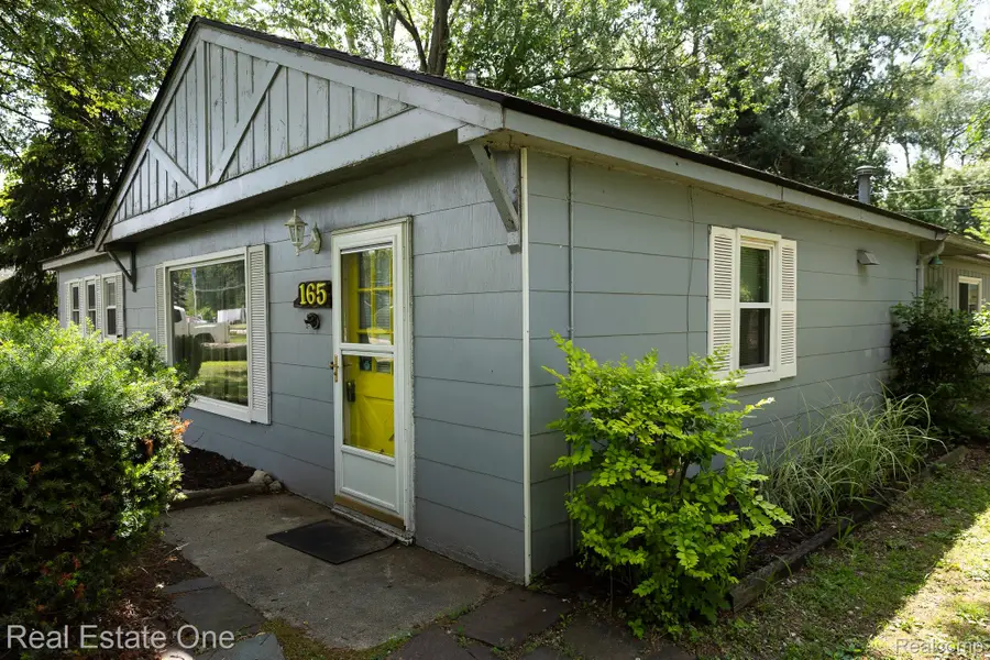 165 Wabasso Street, Wolverine Lake, MI 48390 - #2