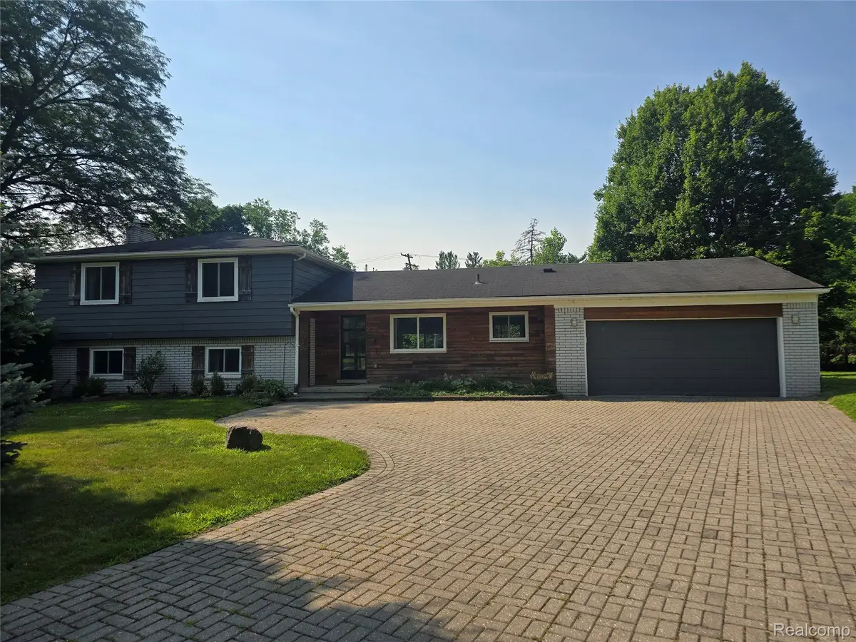 24697 S Cromwell Drive, Franklin, MI 48025 - #1