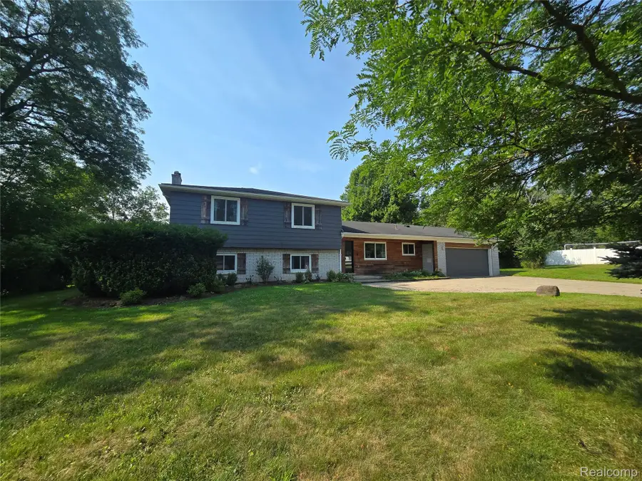 24697 S Cromwell Drive, Franklin, MI 48025 - #3