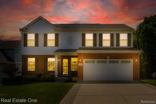 442 Ridgewood Drive S, Ortonville, MI 48462