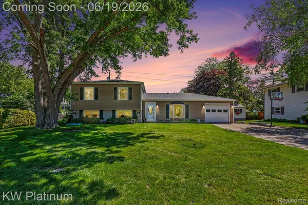 2346 Riverwood Drive, PortHuron, MI 48060