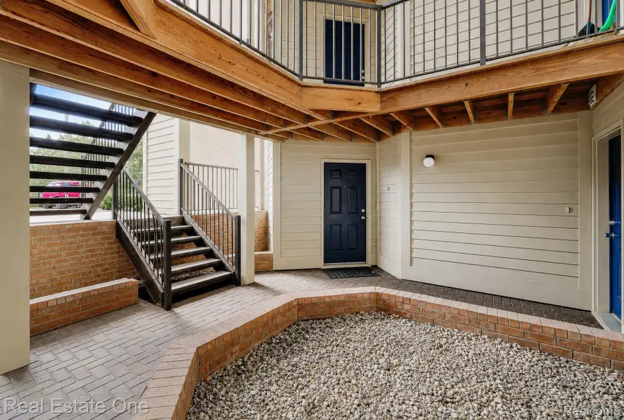 2635 Greenstone Boulevard #501, Auburn Hills, MI 48326 - #3