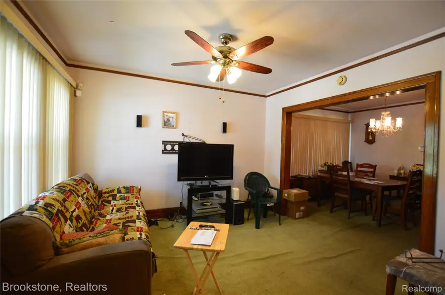 5129 Pennsylvania Street, Detroit, MI 48213 - #3