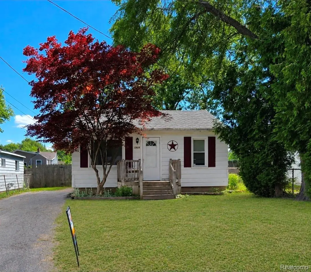 1386 Wells Street, Burton, MI 48529 - #1