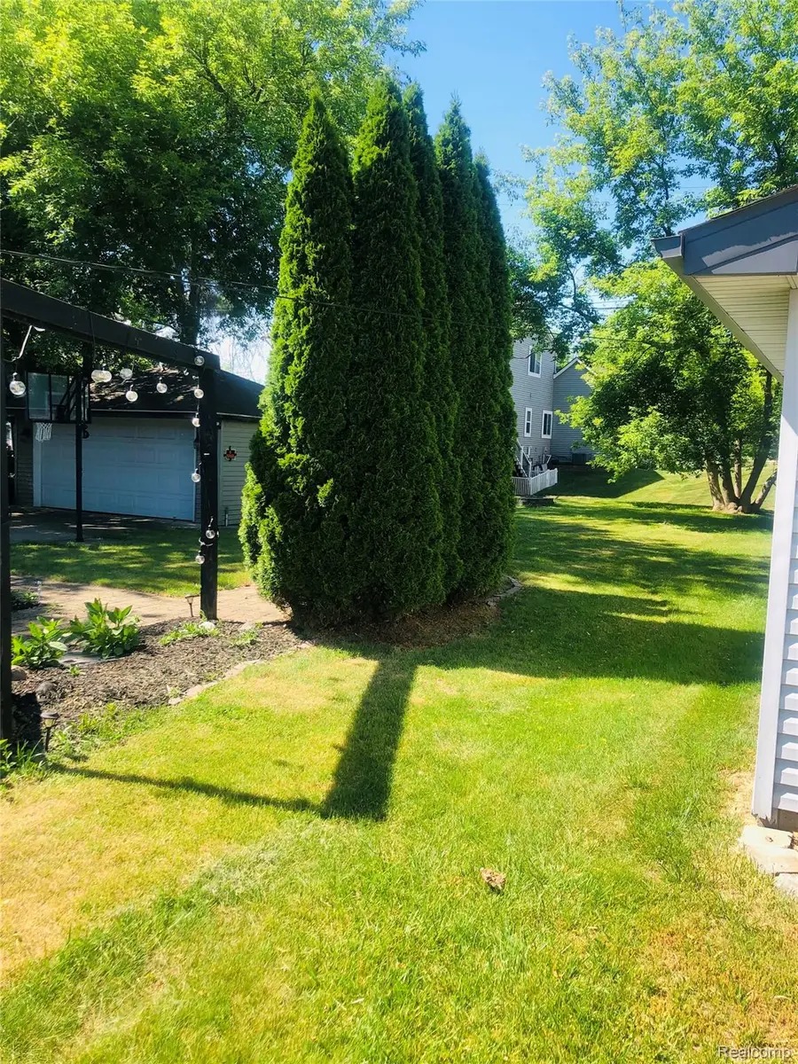 8396 Cooley Beach Drive, White Lake, MI 48386 - #3