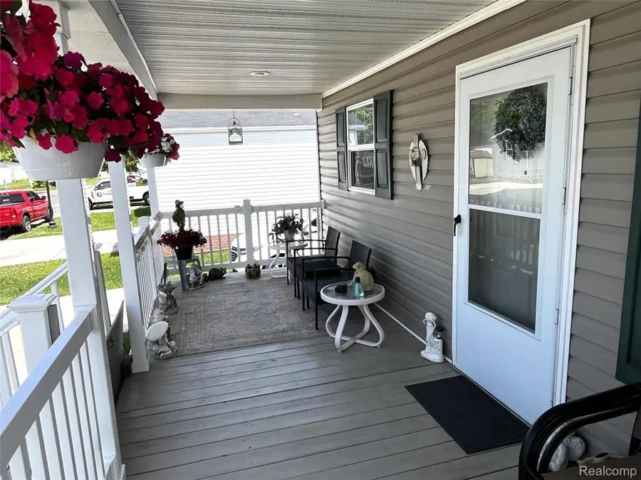 15376 Enchante Drive, Clinton Township, MI 48038 - #3