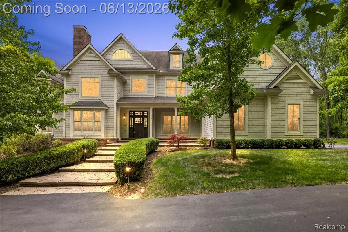 1600 S Hickory Ridge Trail, Milford, MI 48380 - #1