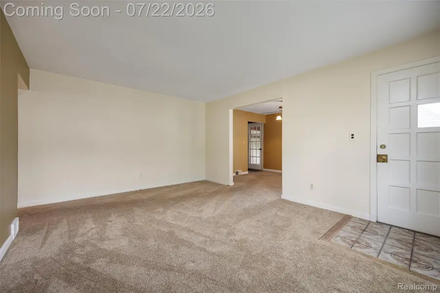 1918 E Lincoln Avenue, Royal Oak, MI 48067 - #2