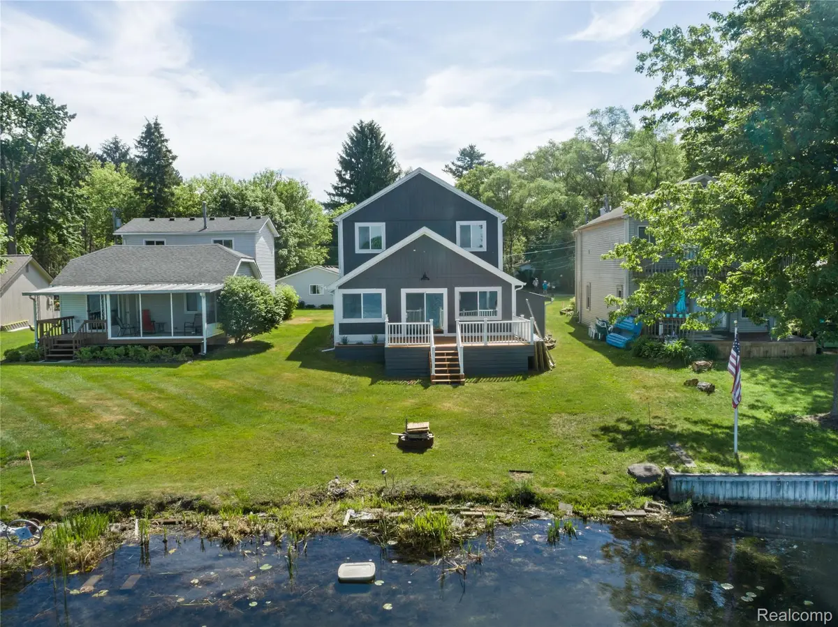 3515 Highland Boulevard, Highland, MI 48356 - #1