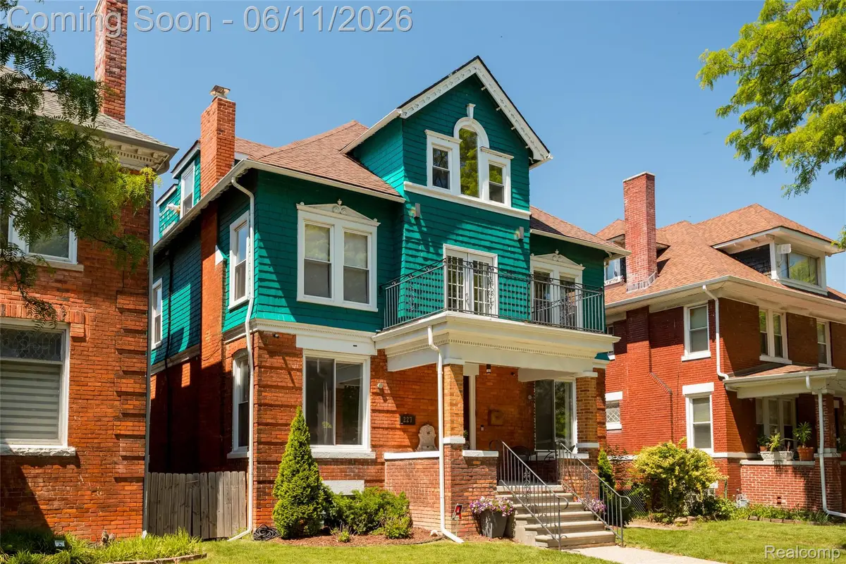 227 Melbourne Street, Detroit, MI 48202 - #1