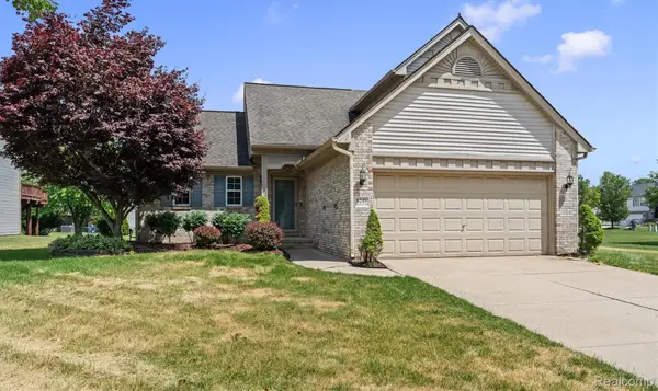 8249 Clocktower Court, Romulus, MI 48174