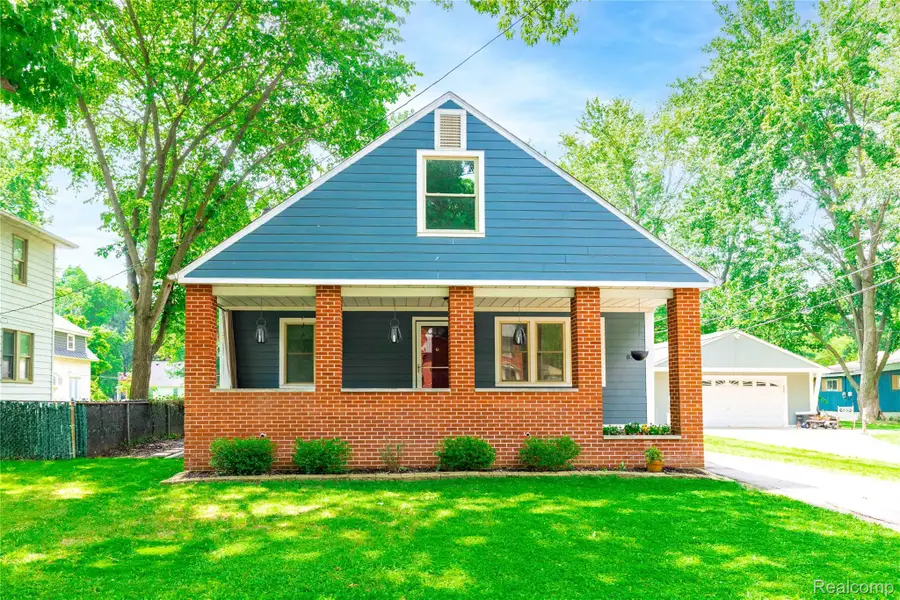 8729 Bellevue Road, Grosse Ile, MI 48138 - #2