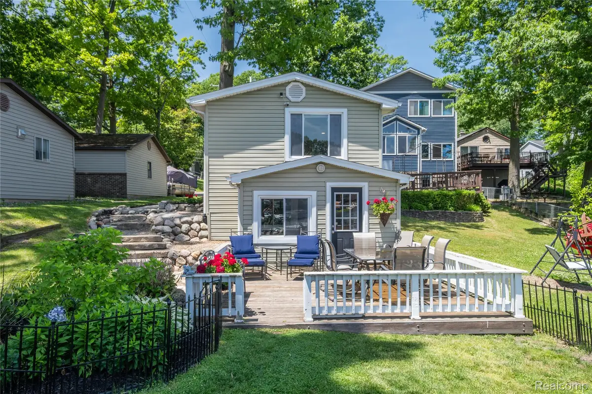 16161.5 Knobhill Drive, Linden, MI 48451 - #1