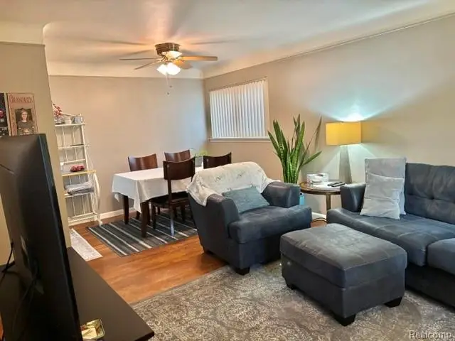 2555 Longmeadow Drive, Trenton, MI 48183 - #2