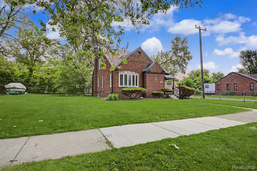 18400 Gilchrist Street, Detroit, MI 48235 - #3