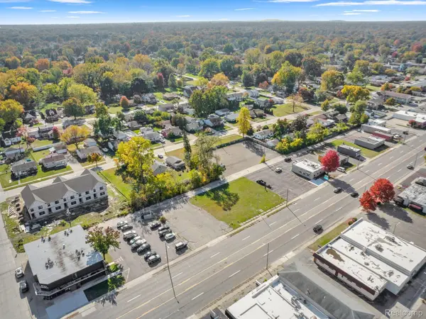 30759 Ford, GardenCity, MI 48135