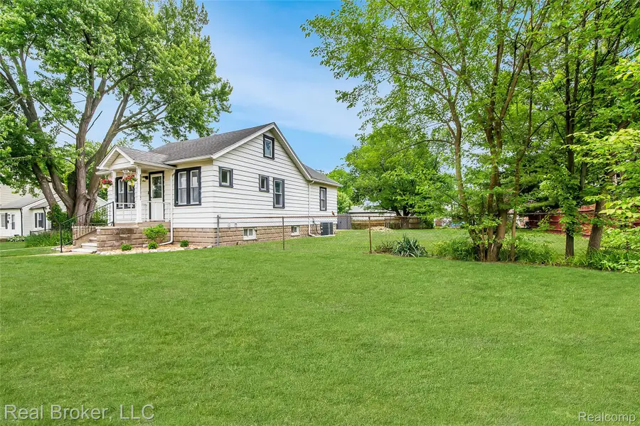 29019 Birchlawn Street, Garden City, MI 48135 - #3