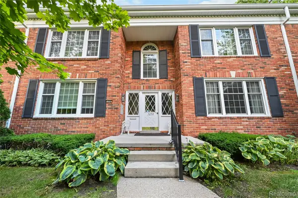 1250 Trailwood Path, BloomfieldHills, MI 48301