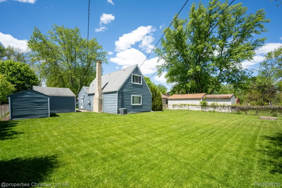 9034 Elmhurst Avenue, Plymouth, MI 48170 - #3