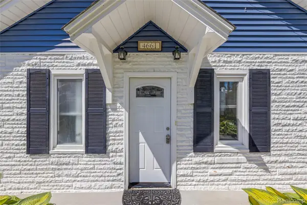 4661 Sashabaw Road, Waterford, MI 48329
