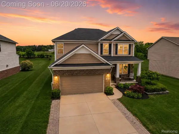 57896 Cider Mill Drive, NewHudson, MI 48165