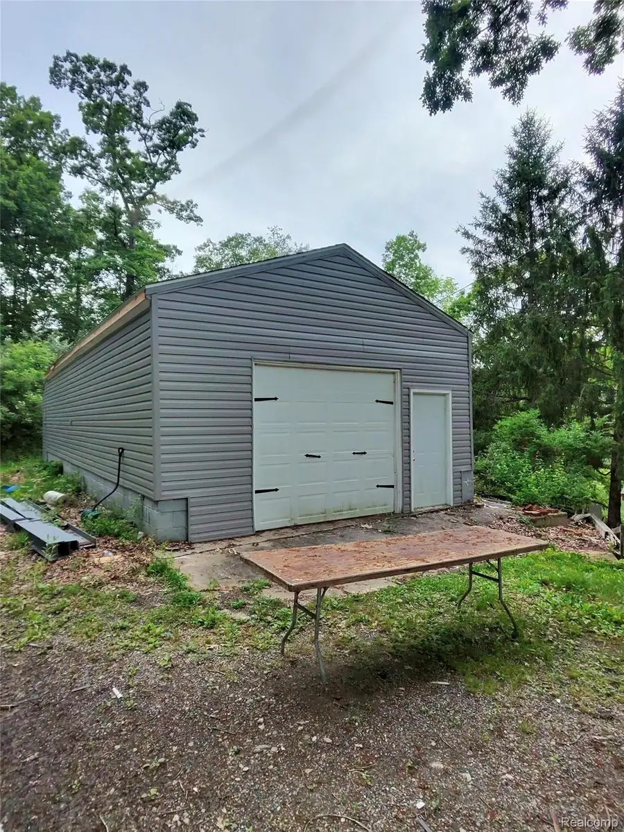 3280 Oakpark Court, Milford, MI 48380 - #3