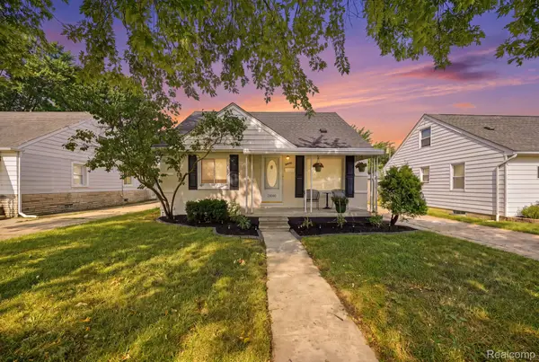 26809 Hollywood Street, Roseville, MI 48066
